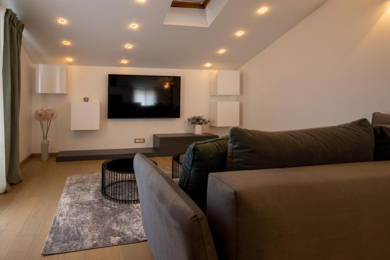 Lumaja Luxury Apartment